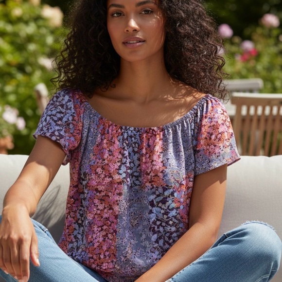 Anthropologie Maeve Vallita
Off Shoulder Ruffle Top
Burgundy Floral Sz Small EUC - Picture 2 of 6